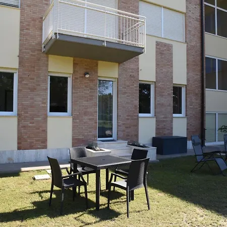 Il Piviere App 7 With Private Garden * Calambrone